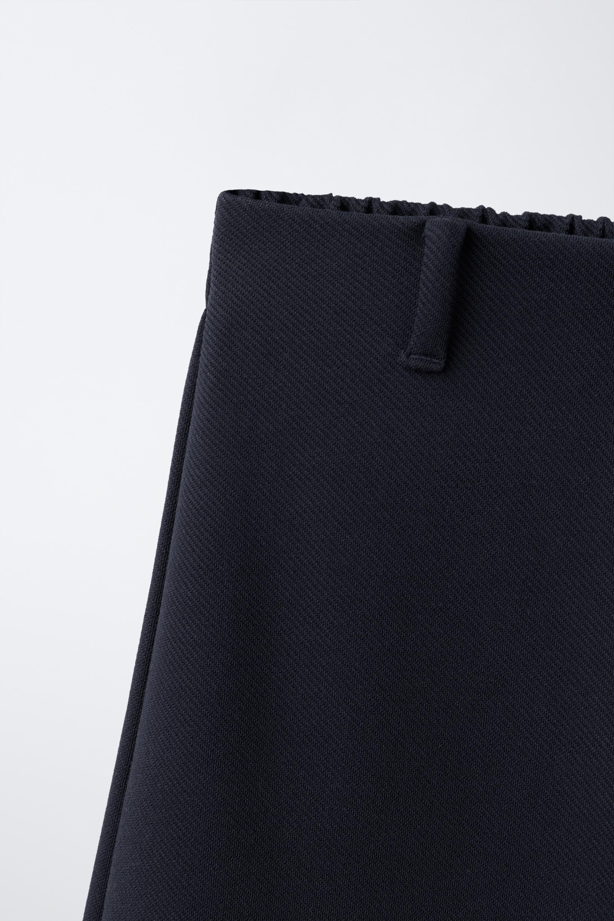 TEXTURED BARREL PANTS